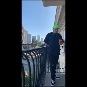 Meet your Posher, Victor